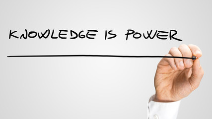 关于爱情中的失望和难受的说说 失望攒够了我自然会走