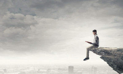 赵一曼的事迹简洁语言